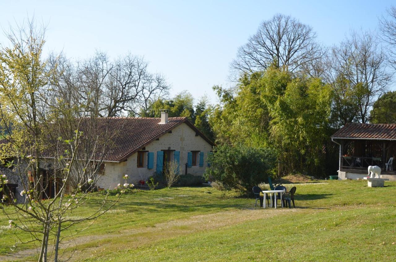 Katy'S Barn Villa Saint-Aulaye-Puymangou Kültér fotó