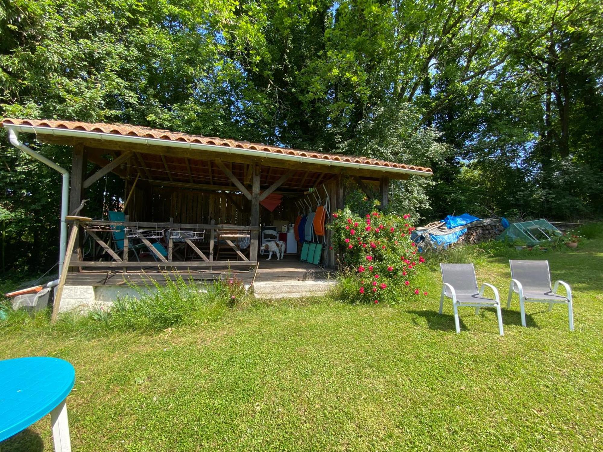 Katy'S Barn Villa Saint-Aulaye-Puymangou Kültér fotó